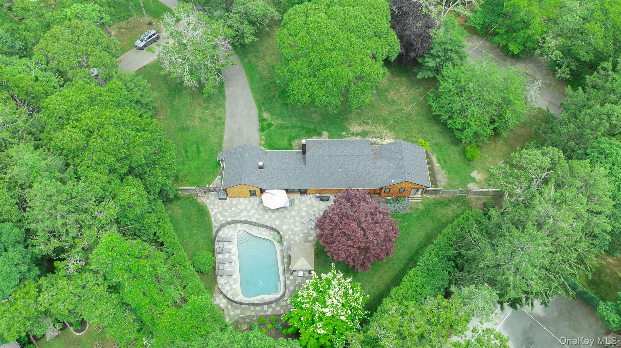 19 Groveland Avenue Property Photo 45