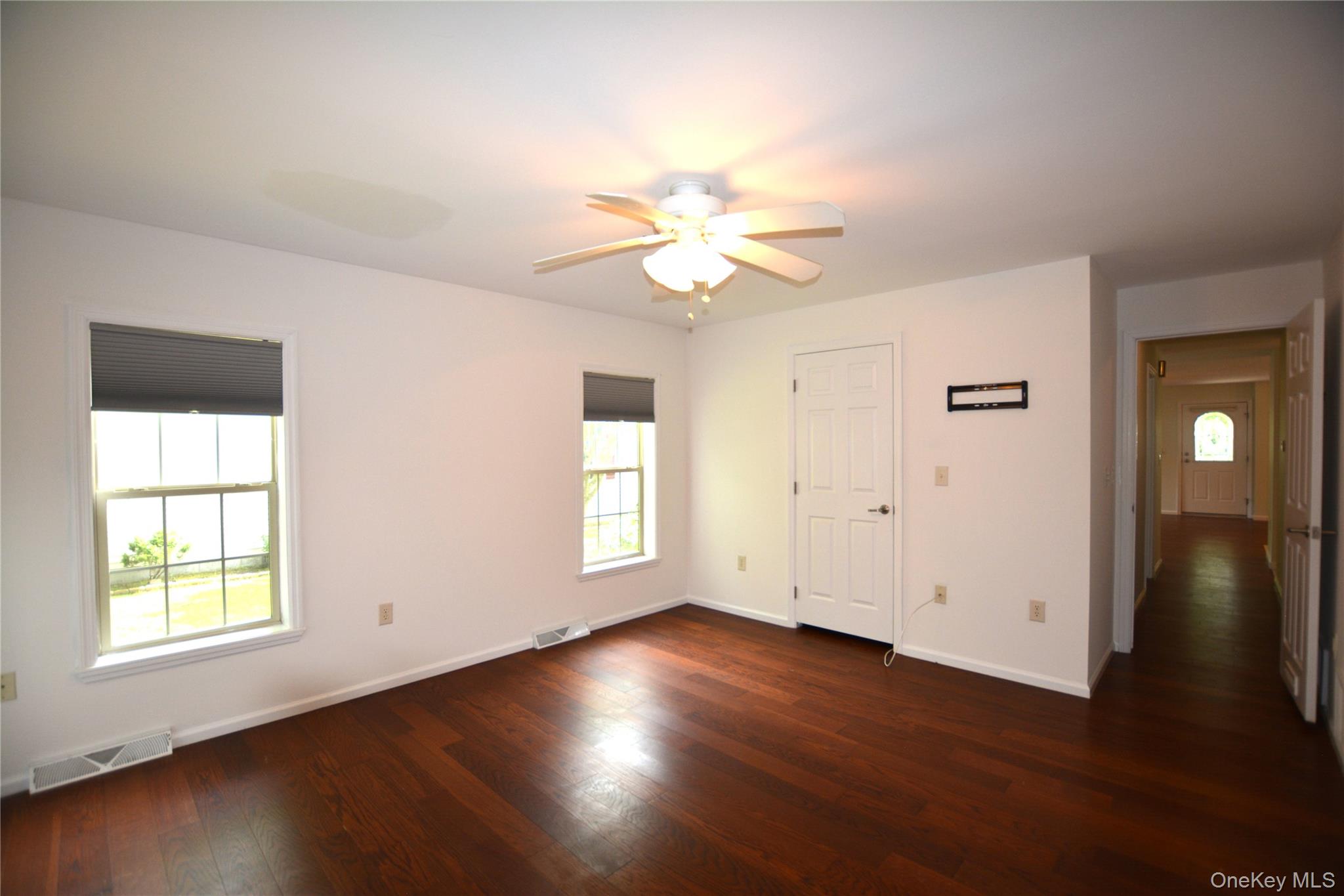 1661 Old Country Road 516 Property Photo 16