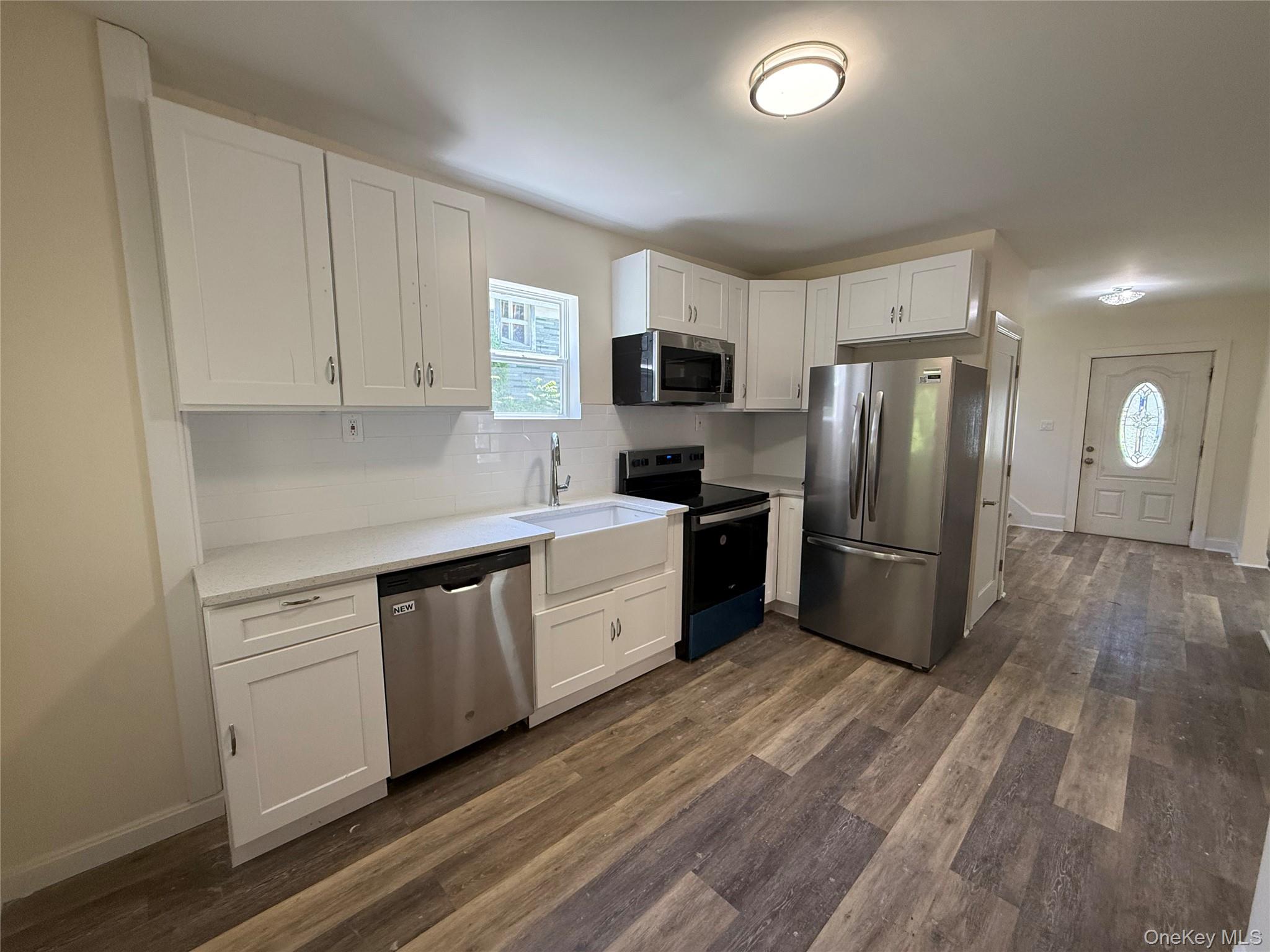 174 Center Street Property Photo 6