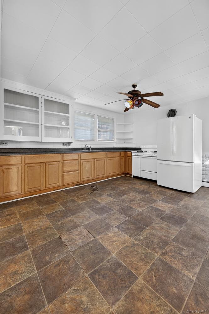 49 Cedar Street Property Photo 6