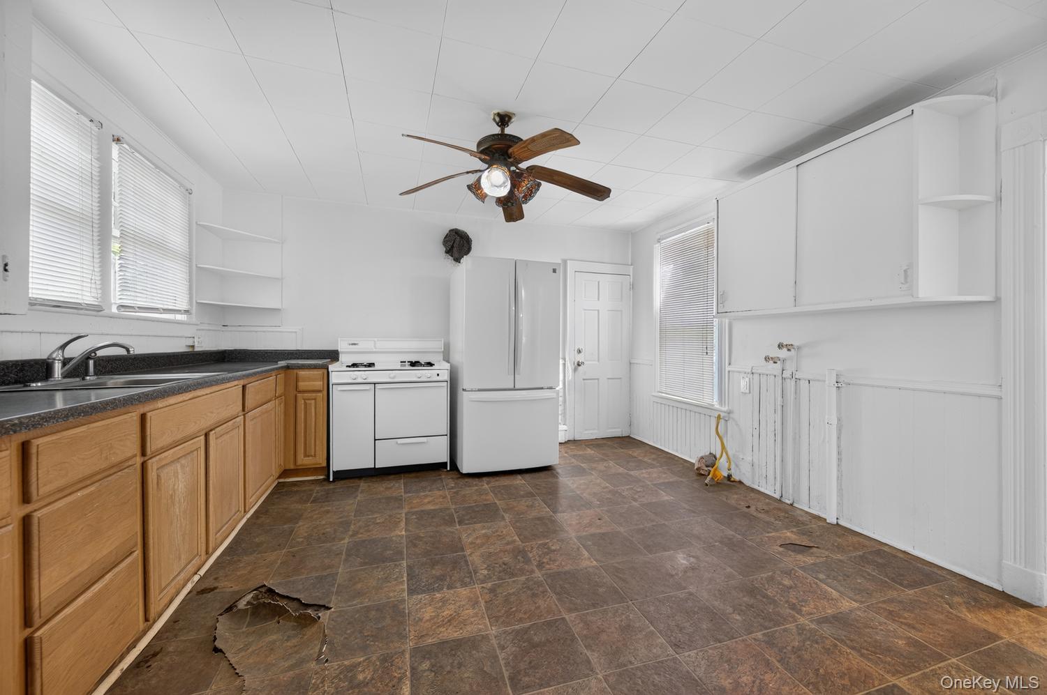 49 Cedar Street Property Photo 7
