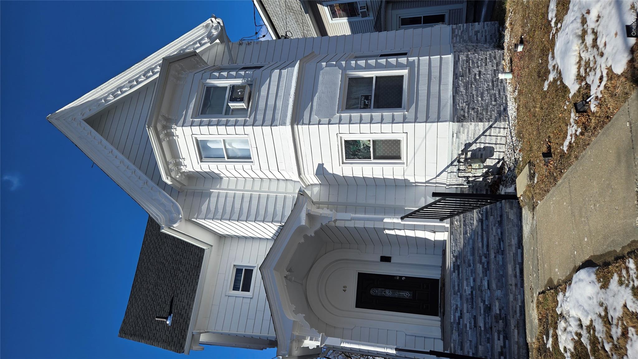 48 S Clinton Street Studio Property Photo 1
