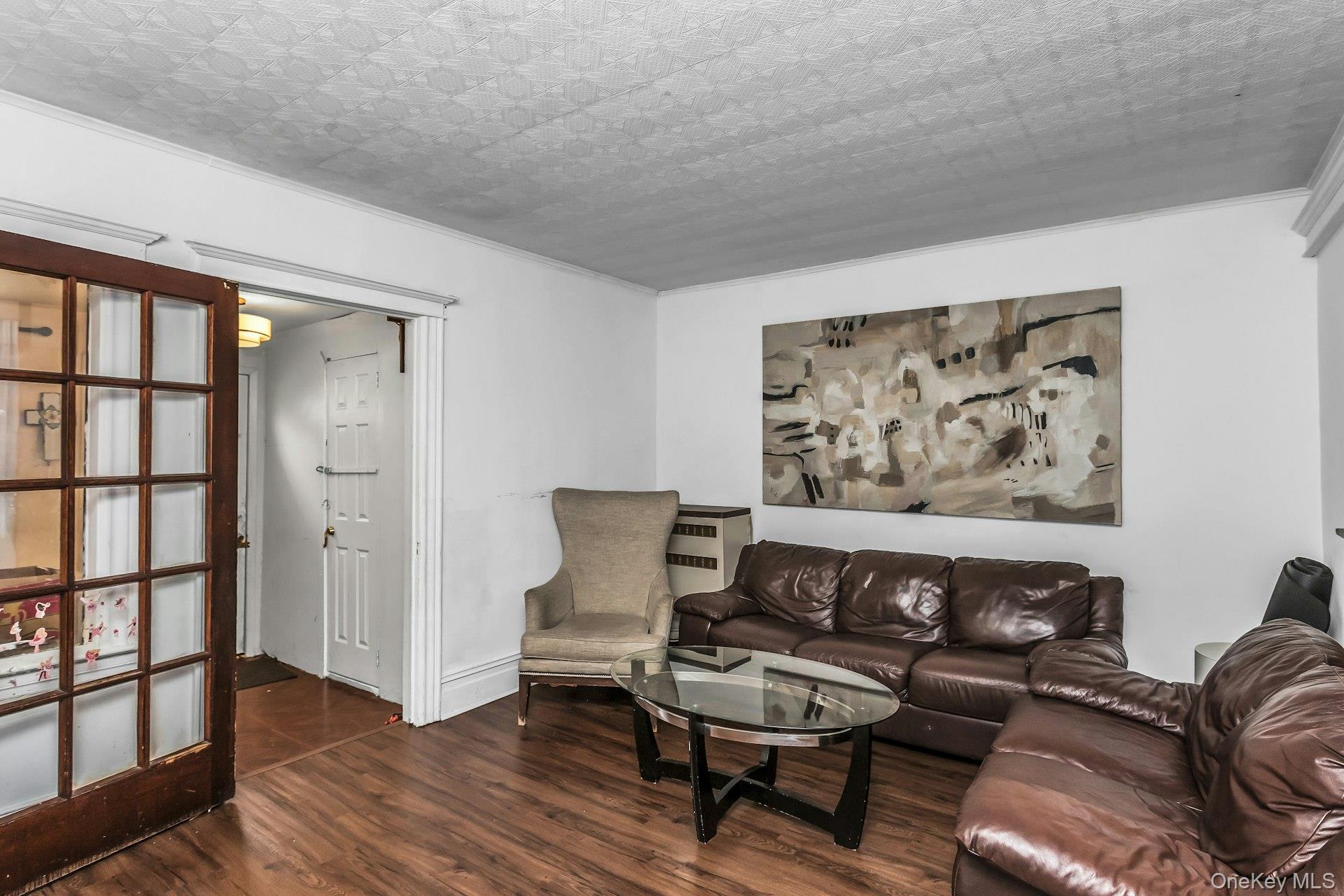 19804 Hillside Avenue Property Photo 6