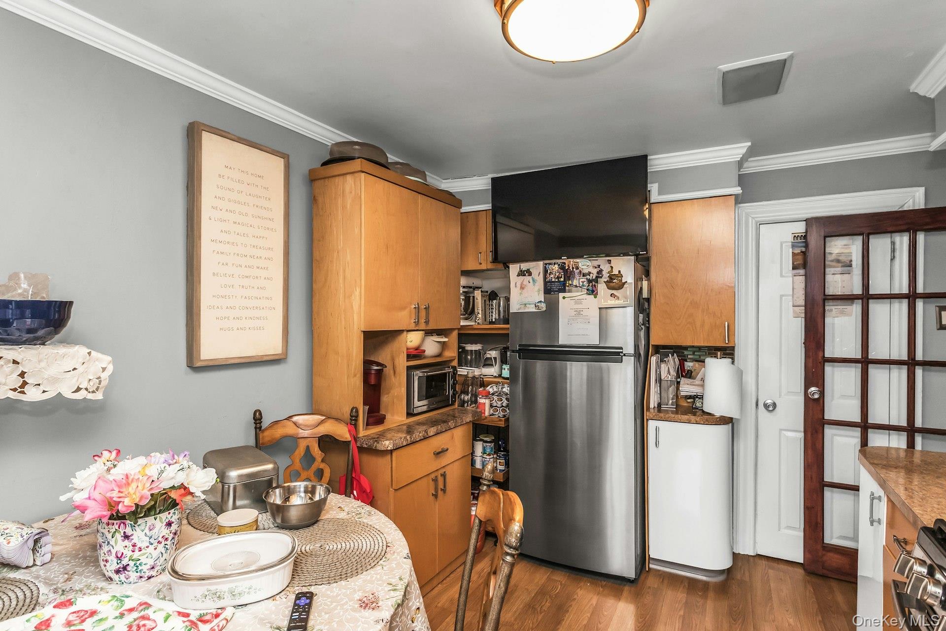 19804 Hillside Avenue Property Photo 18
