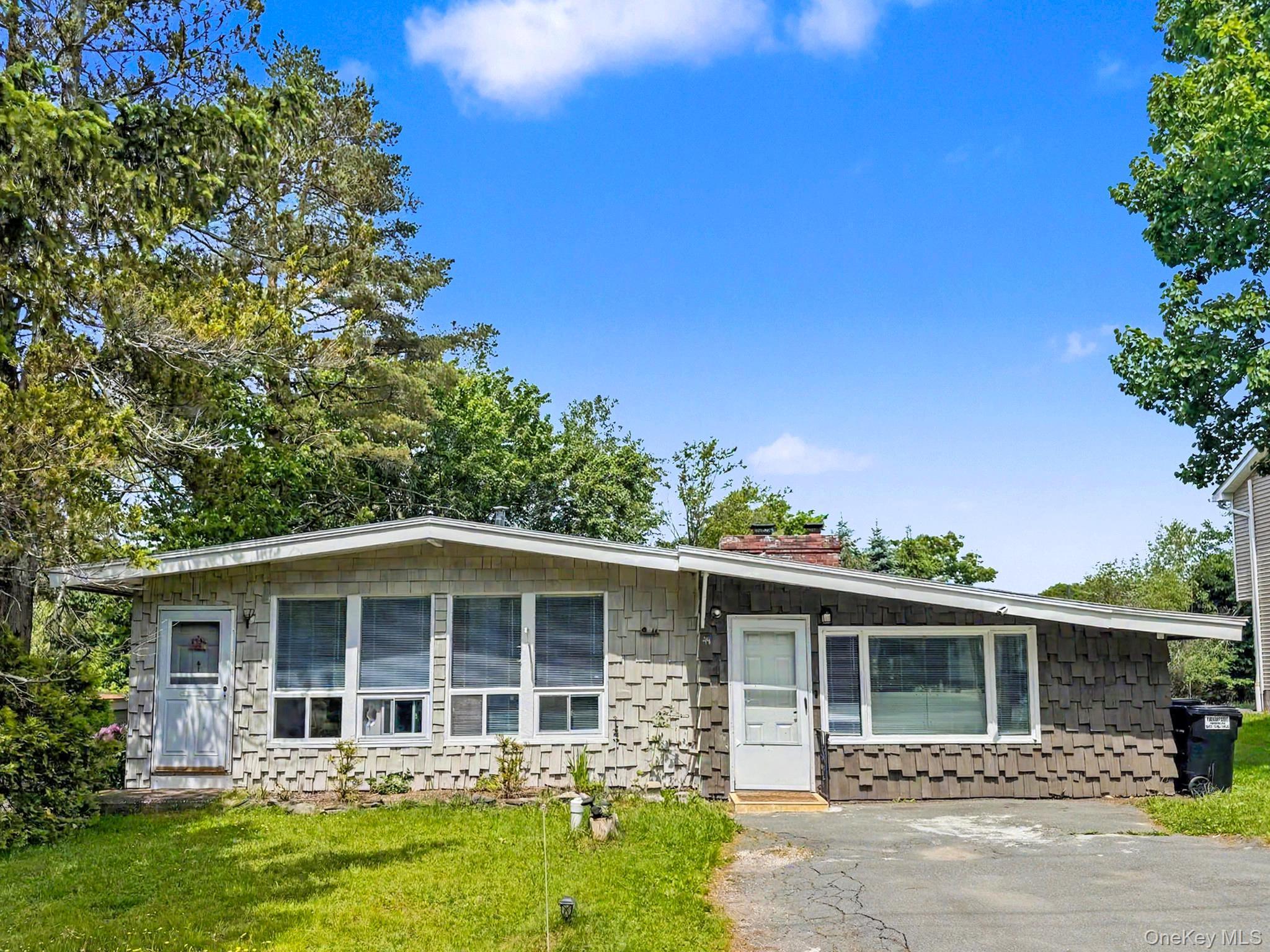 44 Straight Path Property Photo 1