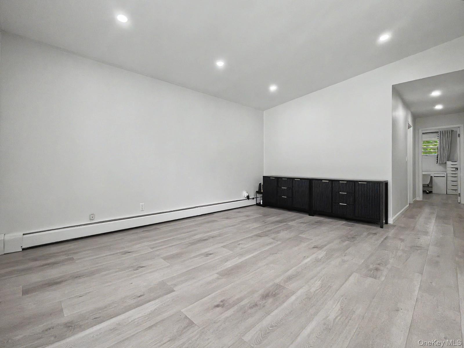 44 Straight Path Property Photo 3