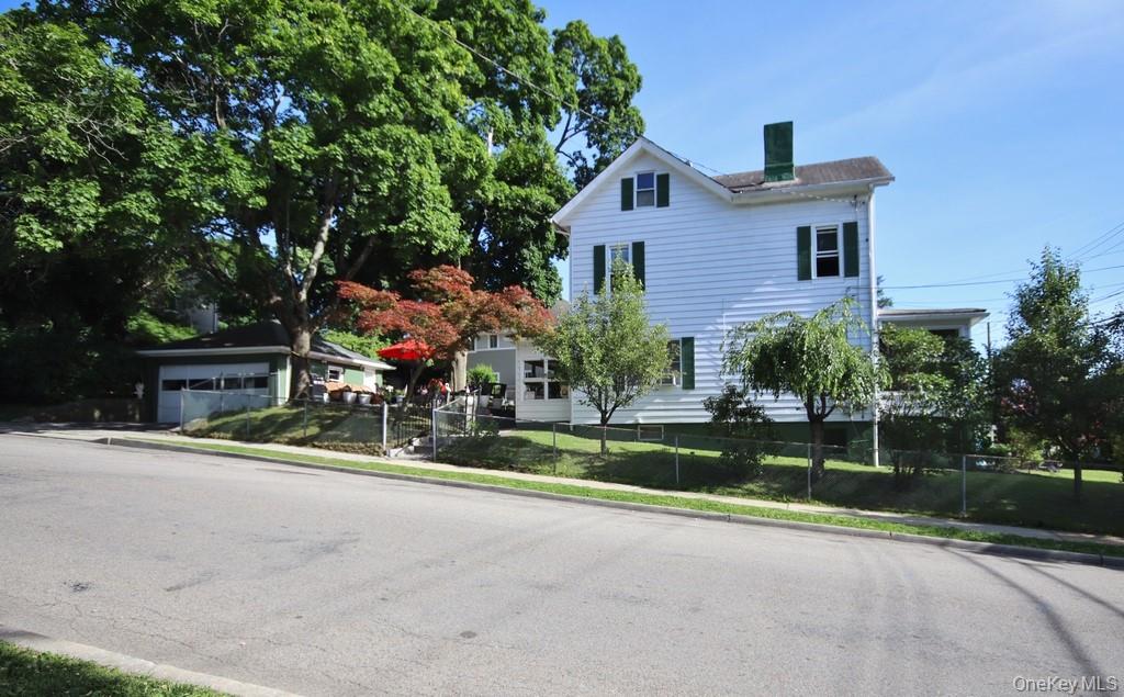219 Spring Street Property Photo 1