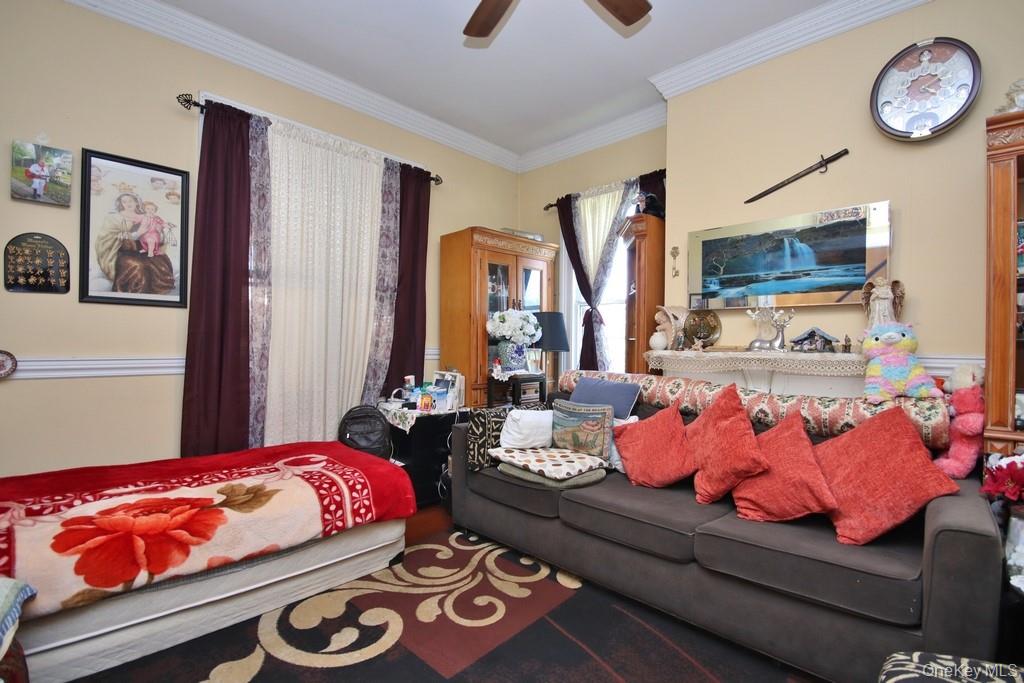 219 Spring Street Property Photo 6