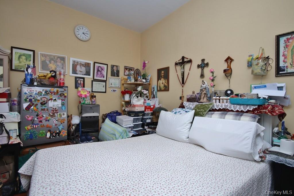 219 Spring Street Property Photo 9