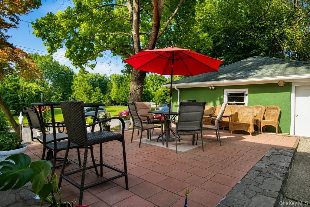 219 Spring Street Property Photo 15