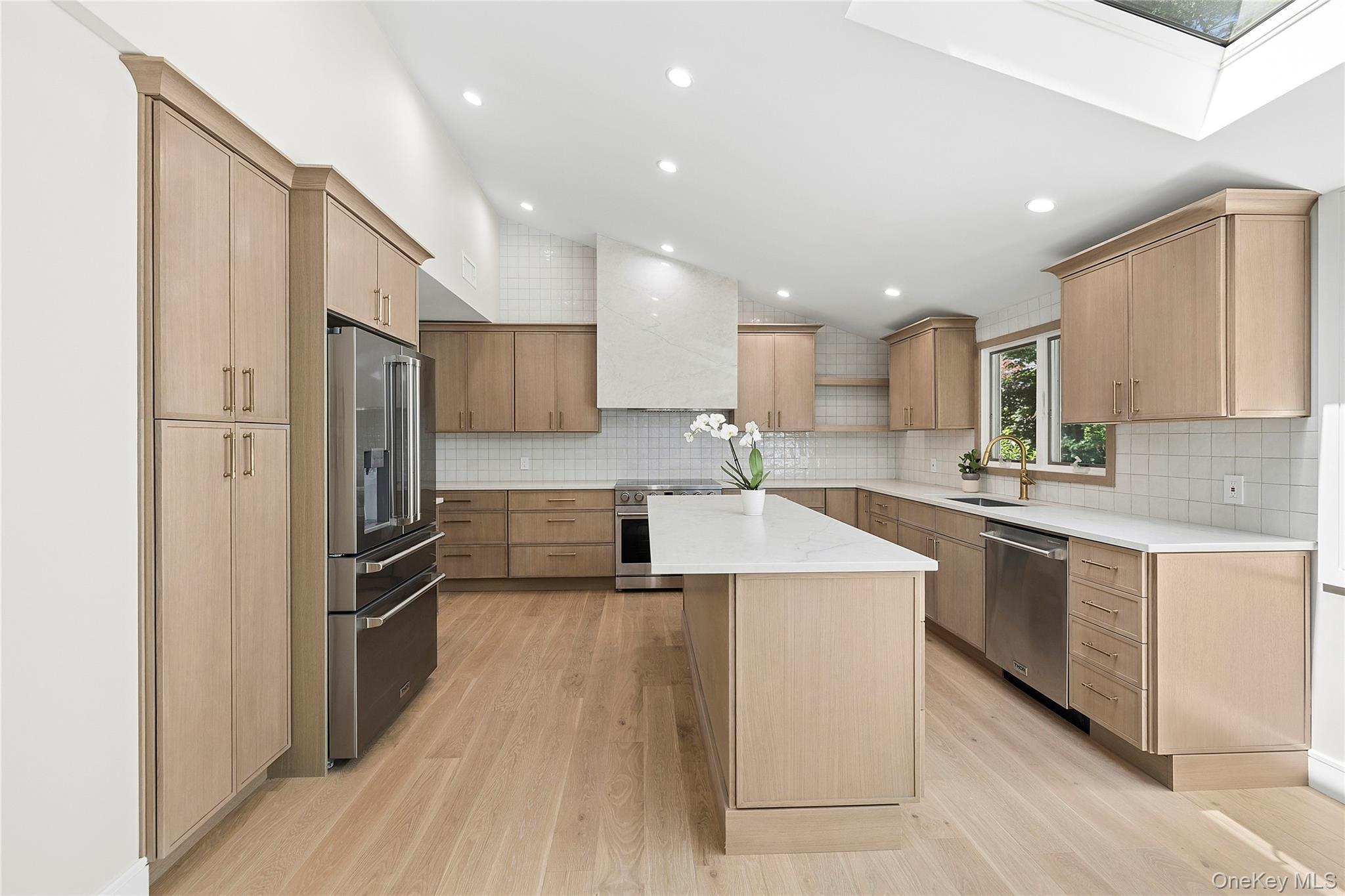 6 Washington Avenue Property Photo 1