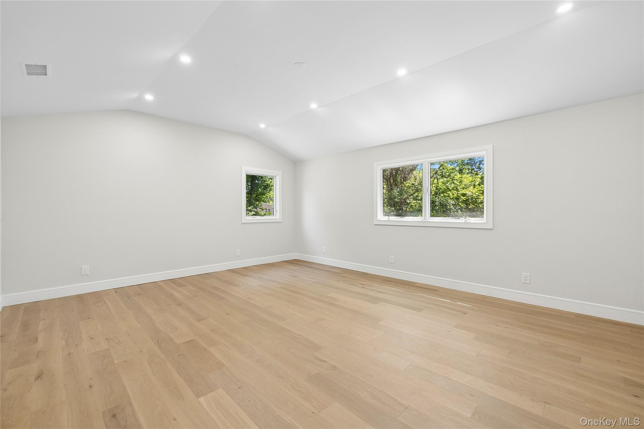 6 Washington Avenue Property Photo 18
