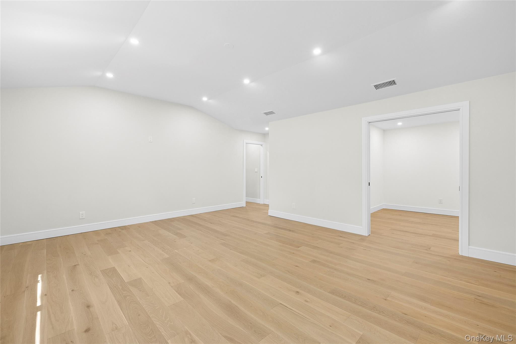 6 Washington Avenue Property Photo 20