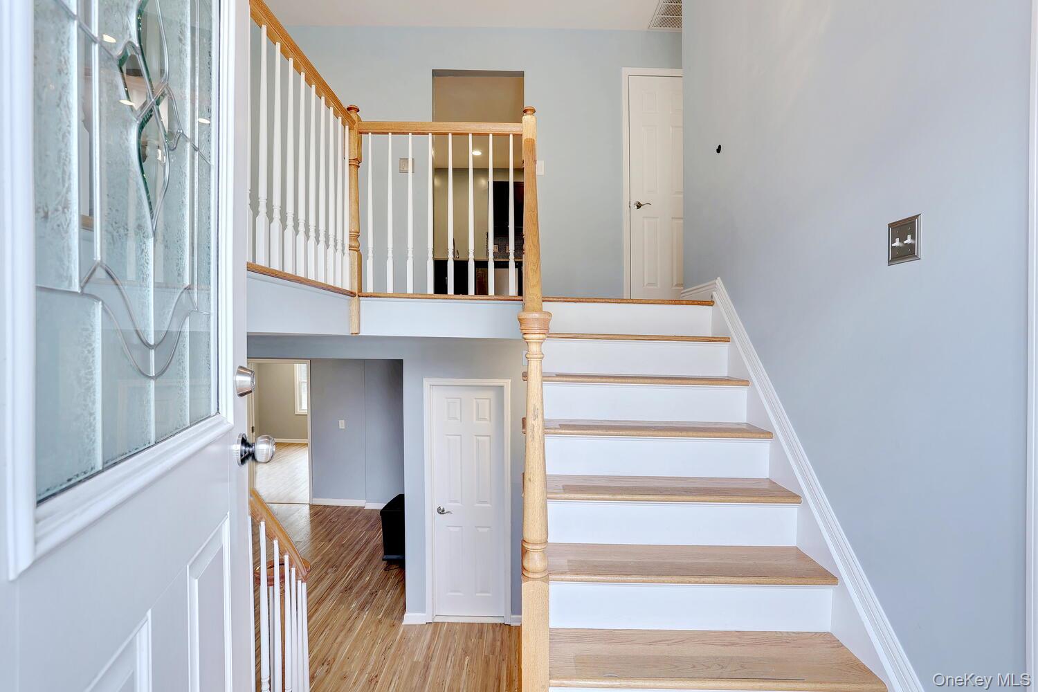 6 Hemlock Lane Property Photo 3