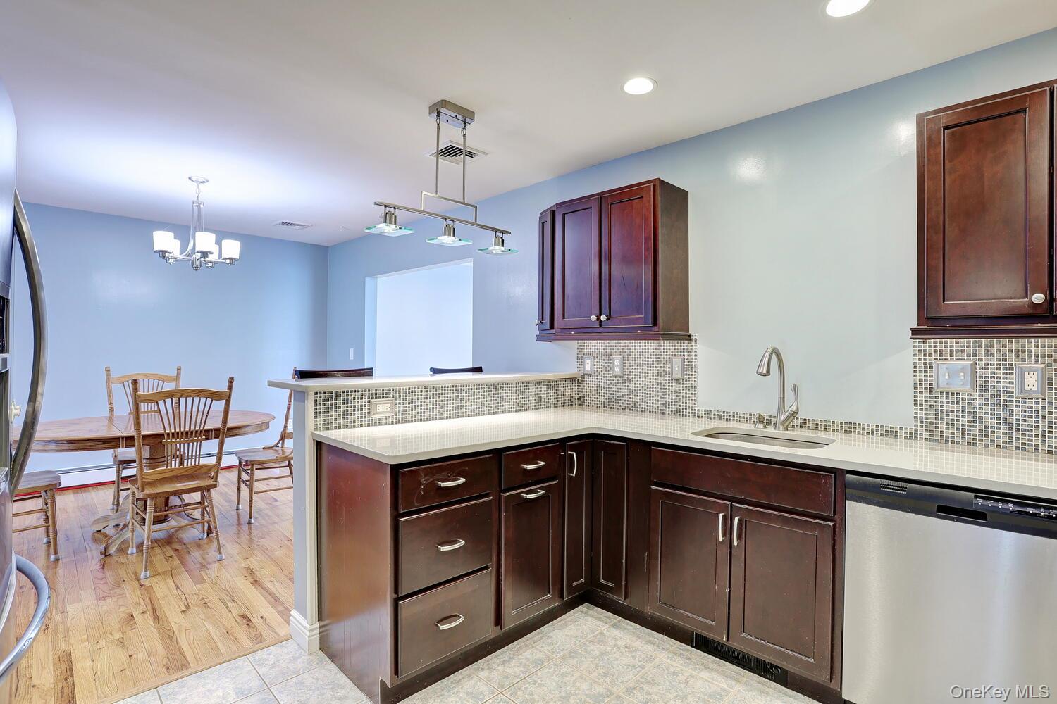 6 Hemlock Lane Property Photo 7