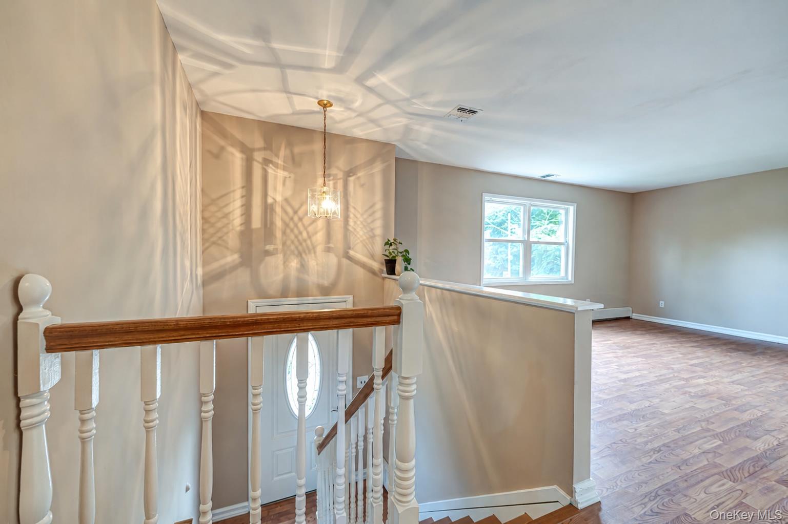 25 W Shore Drive Property Photo 5