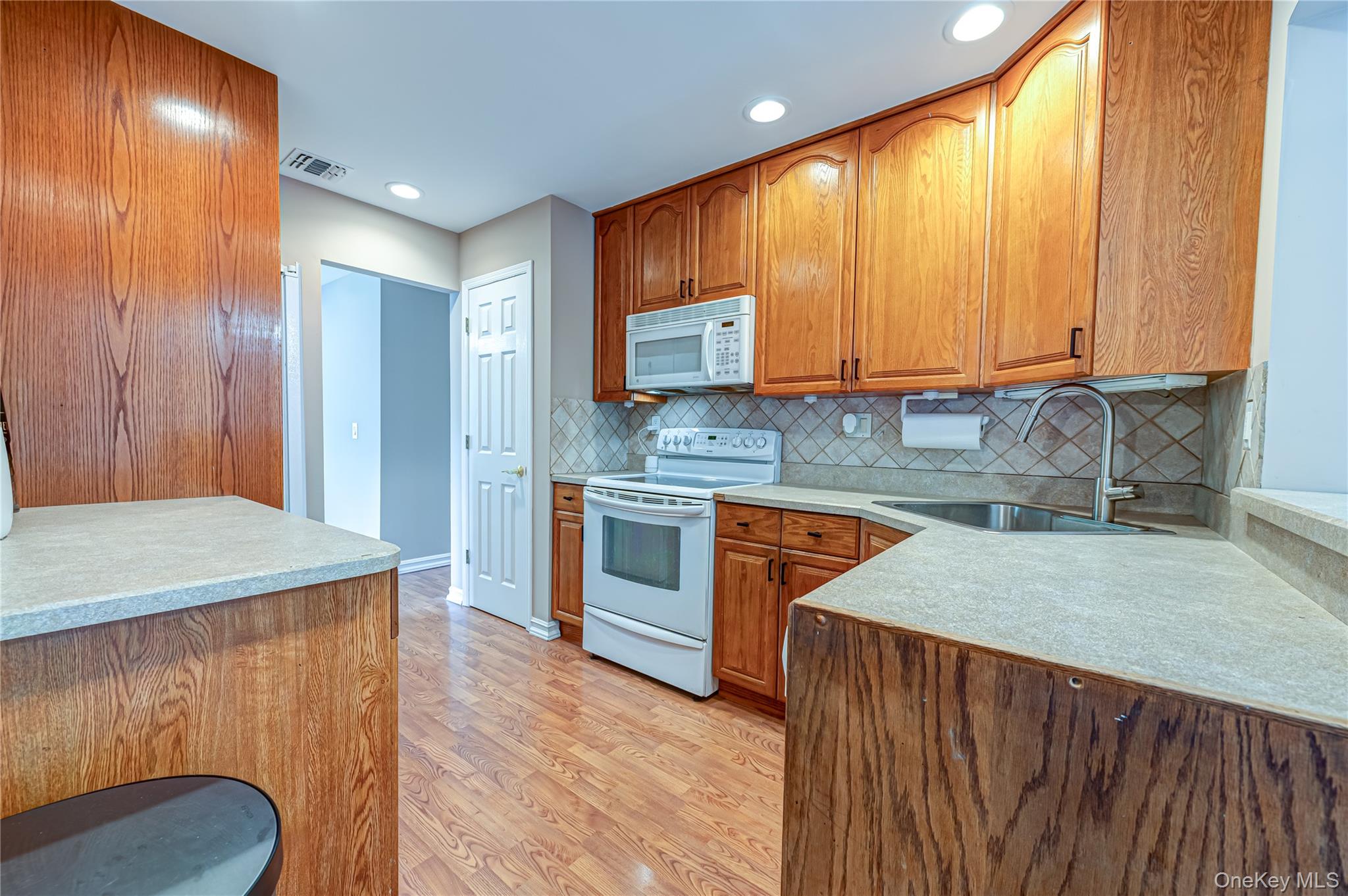 25 W Shore Drive Property Photo 14