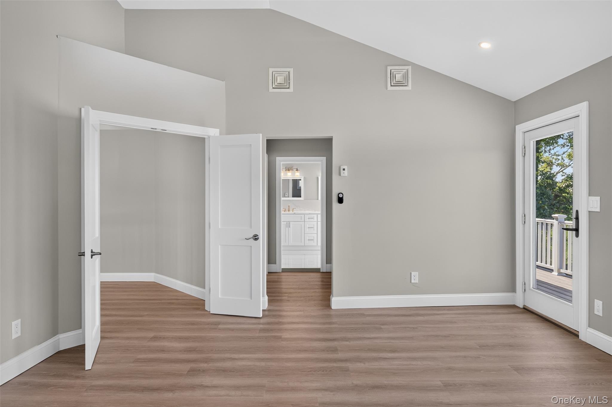 35 Adams Avenue Property Photo 28