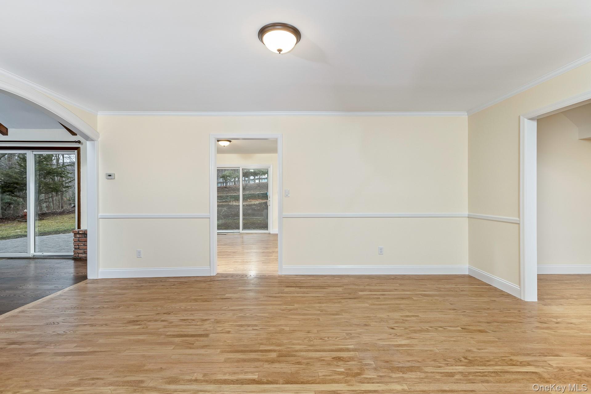 451 River Road Property Photo 6
