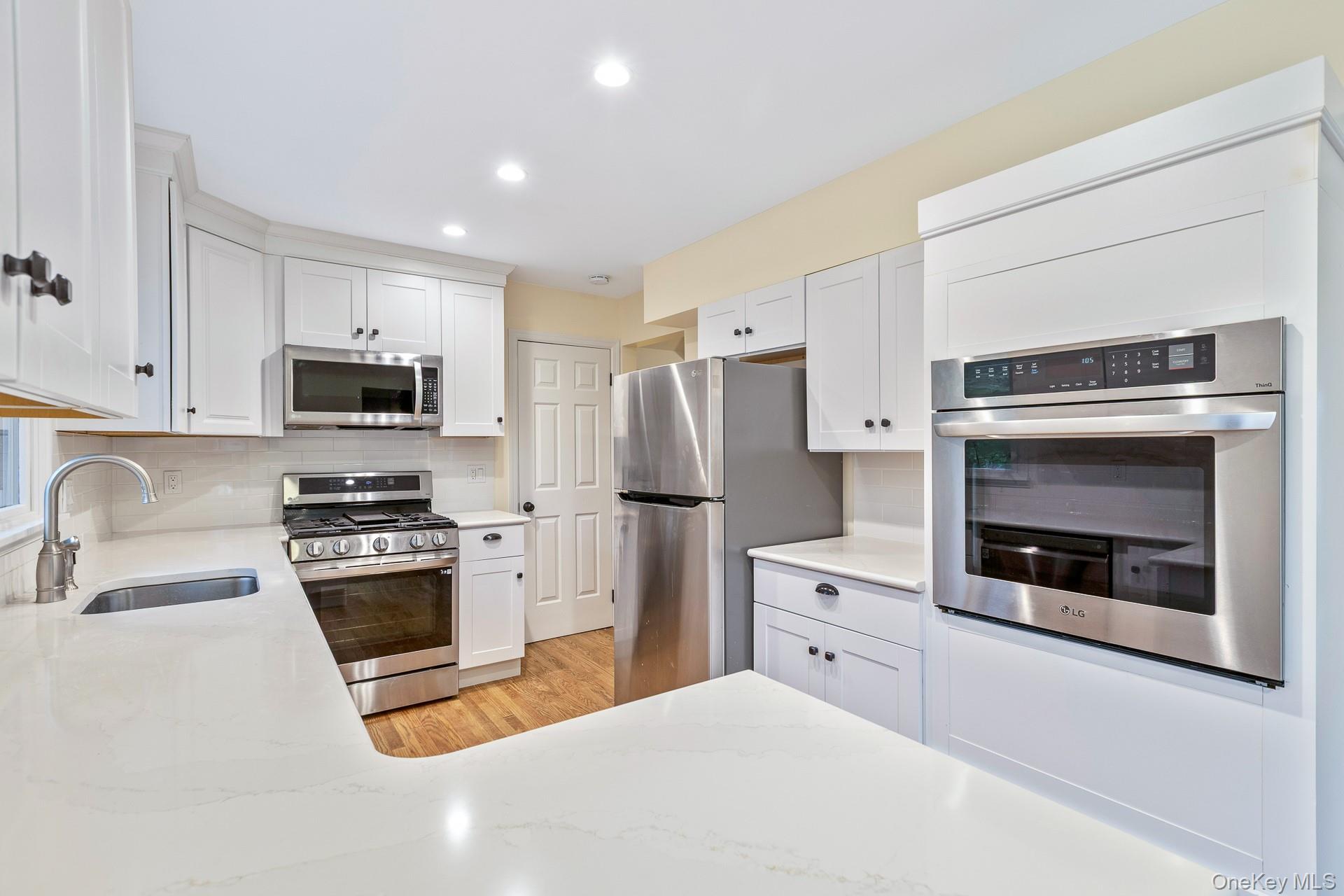 451 River Road Property Photo 11