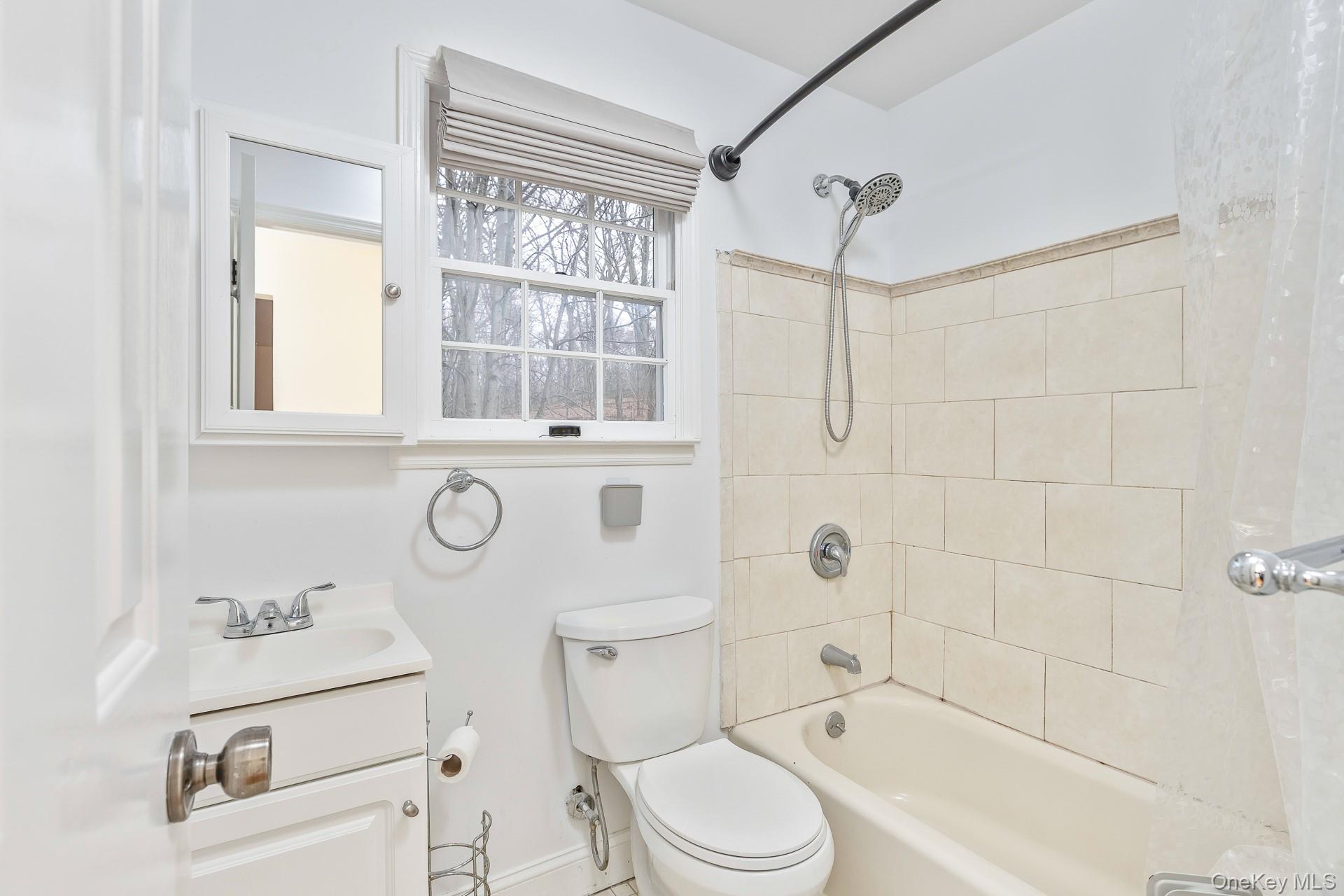 451 River Road Property Photo 18