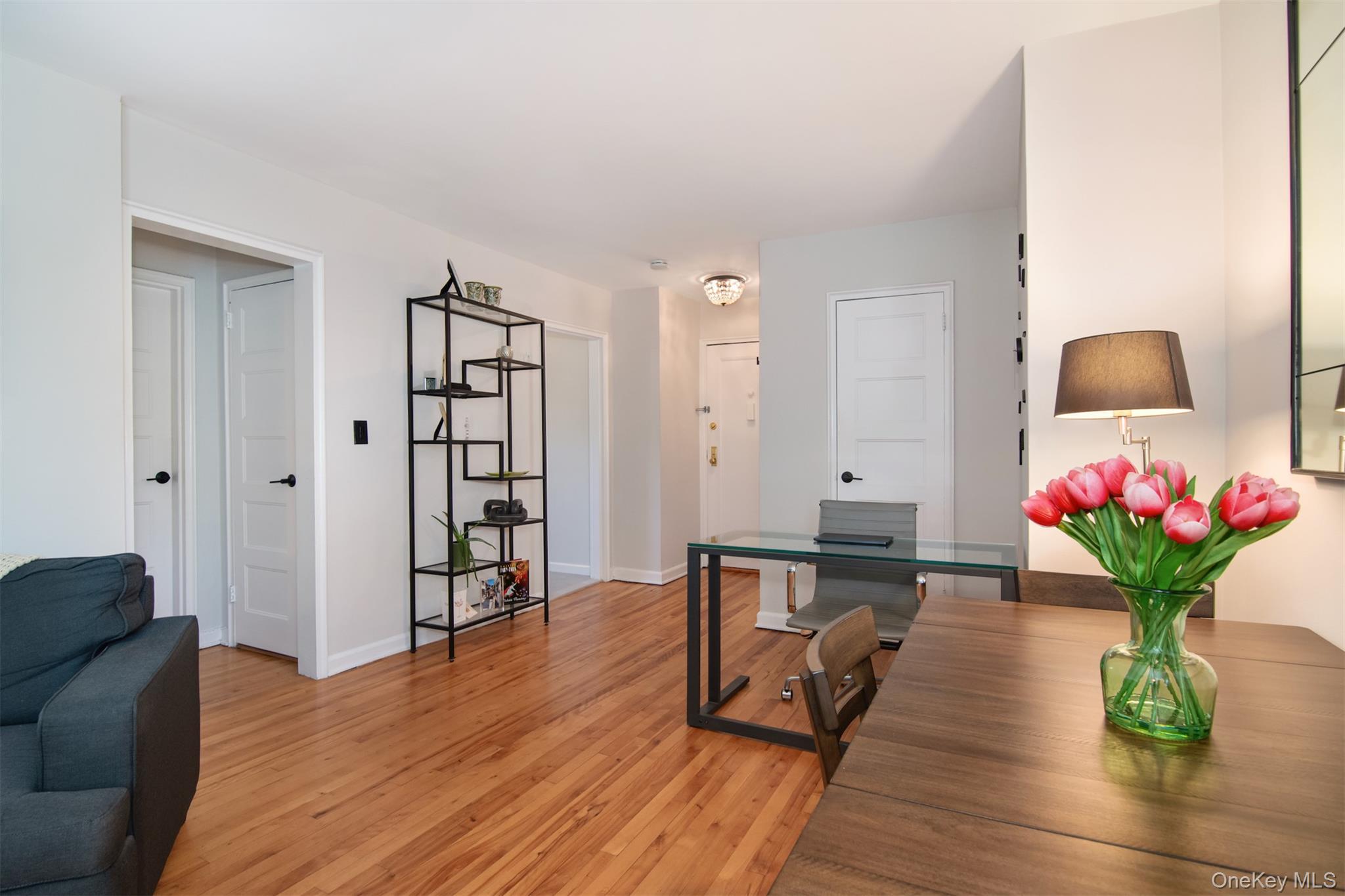 330 S Broadway B10 Property Photo 5