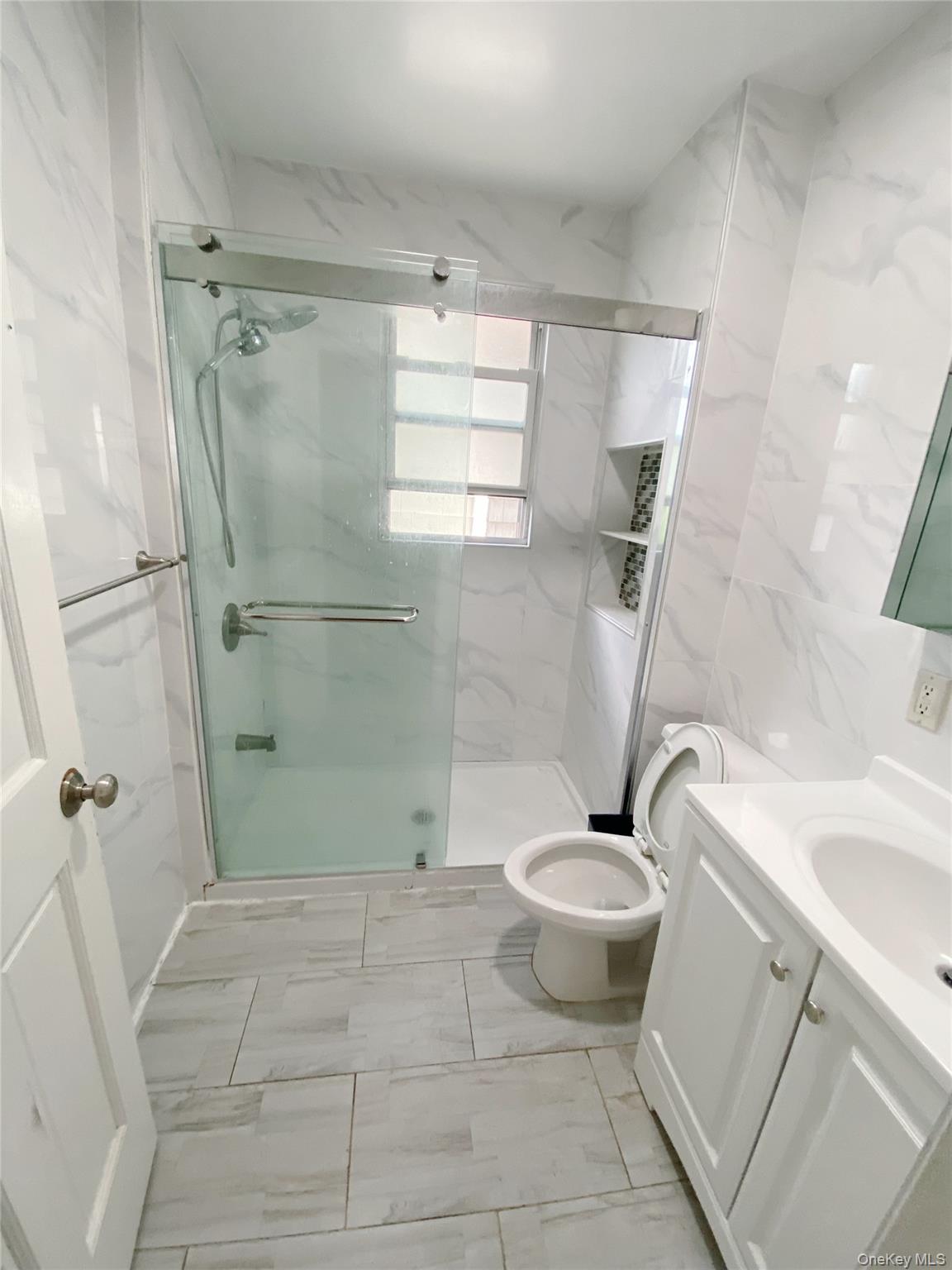 4550 158th Street Property Photo 10