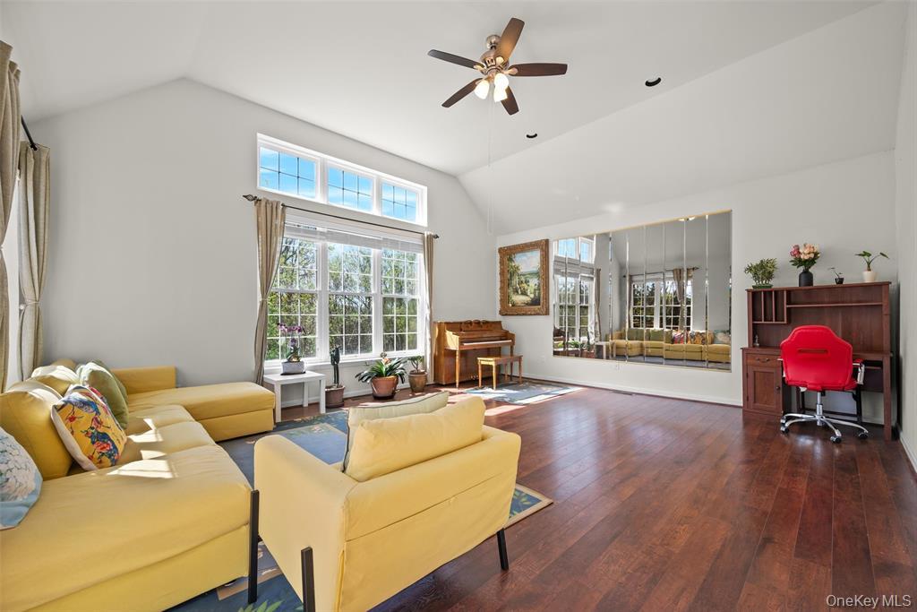 7 Paisley Court Property Photo 25
