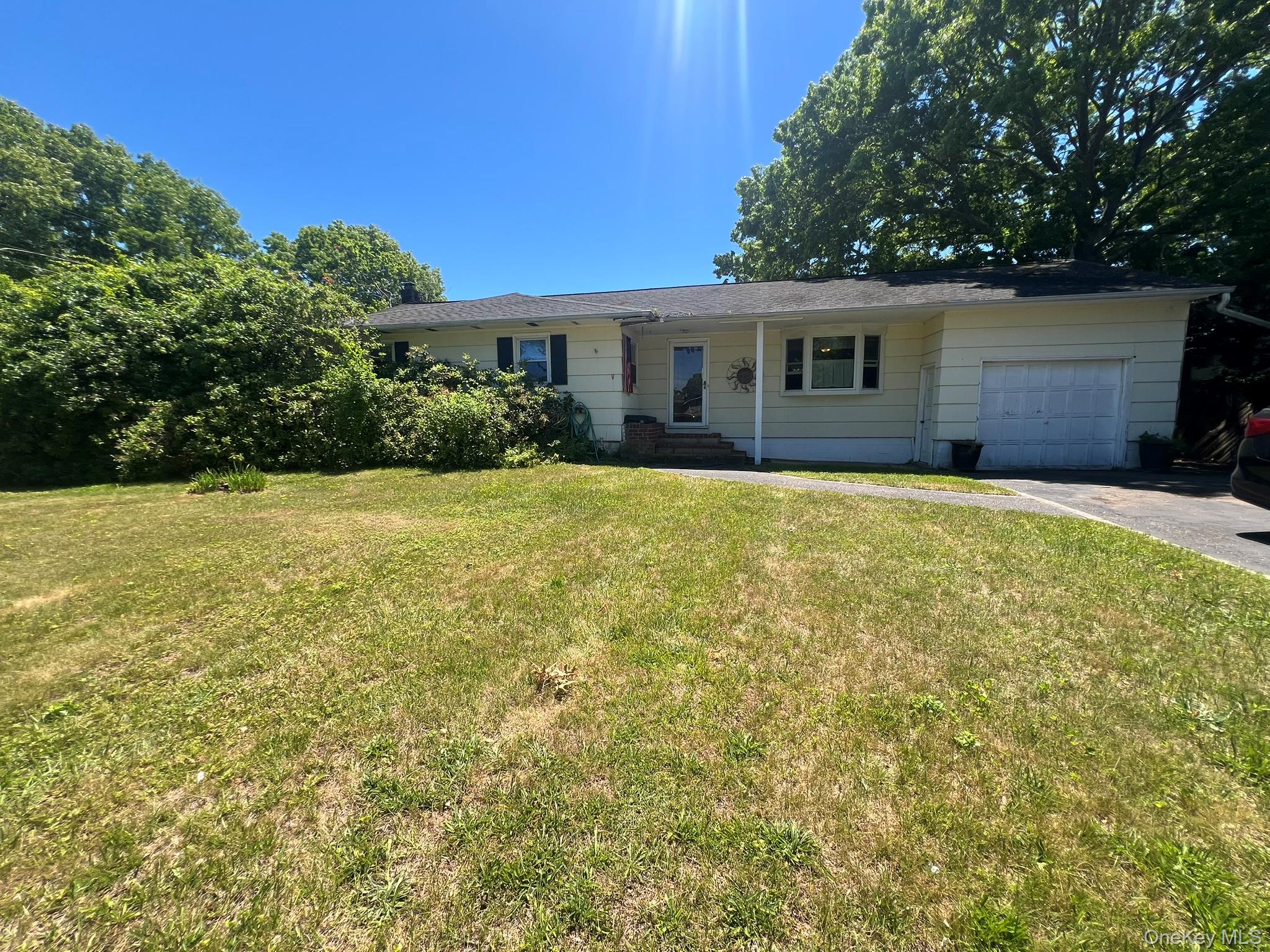 68 Alcolade Drive Property Photo 2
