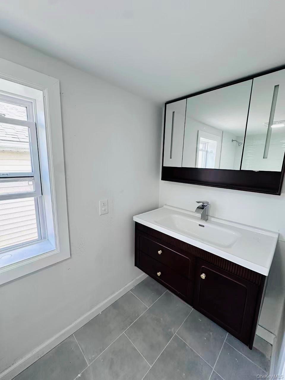 14-11 Cross Bay Boulevard Property Photo 7