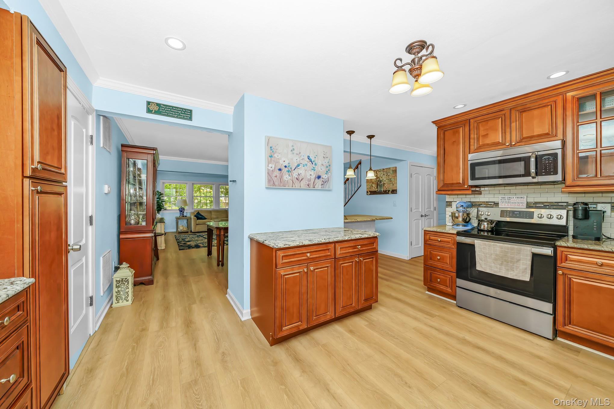 87 Tardy Lane Property Photo 8