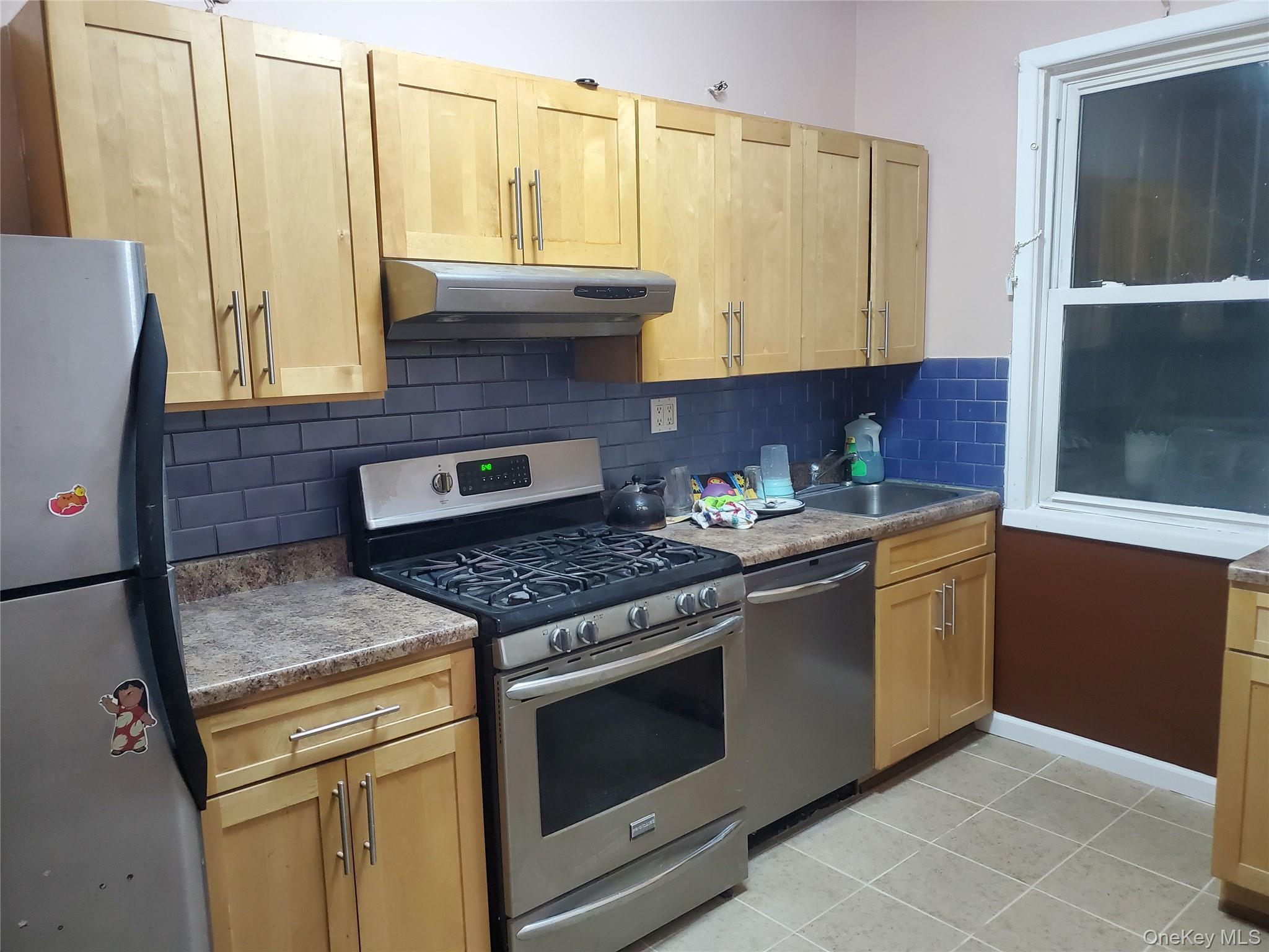 9712 41st Avenue Property Photo 5