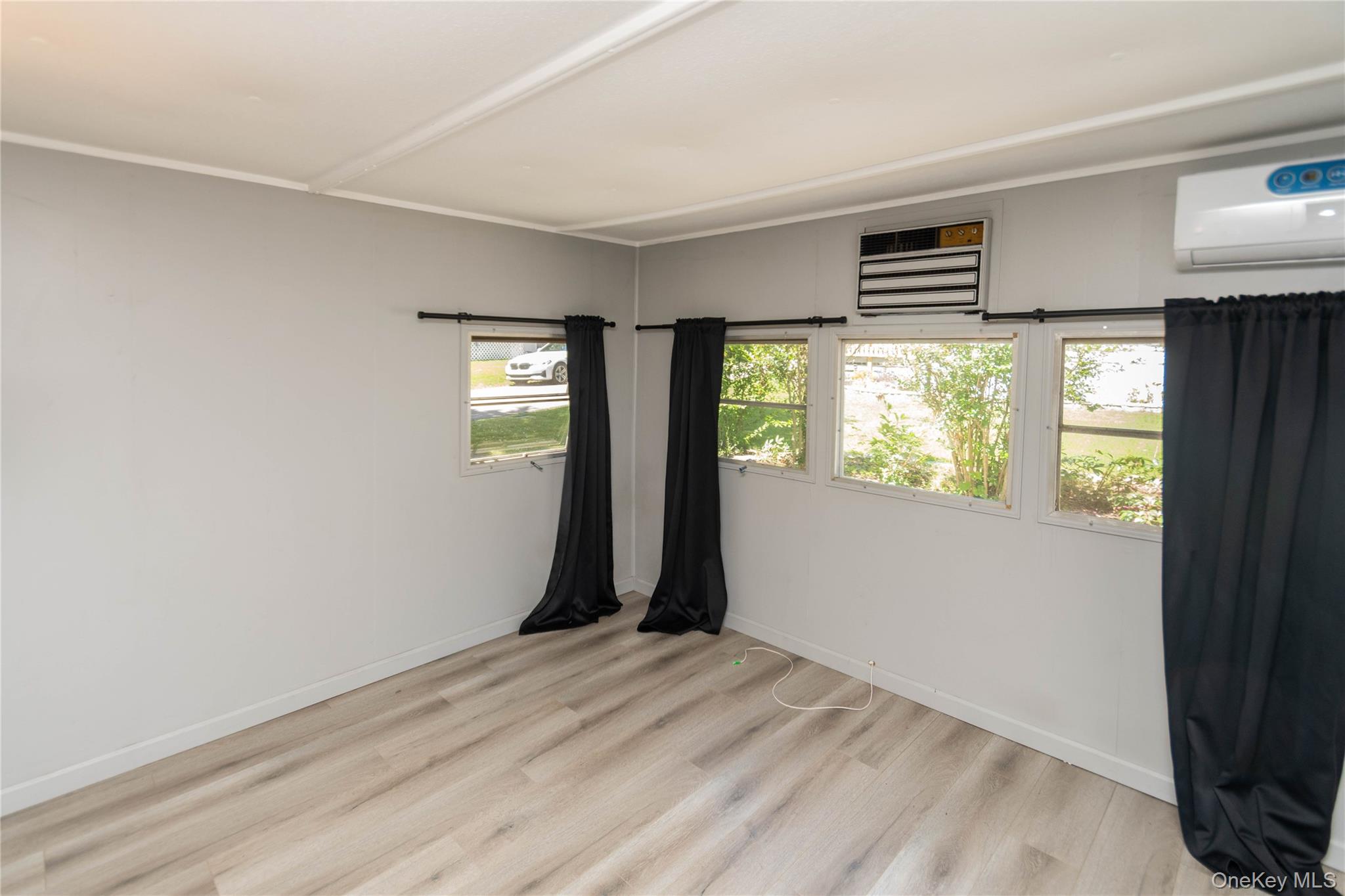 165 Lattintown Road 60 Property Photo 15