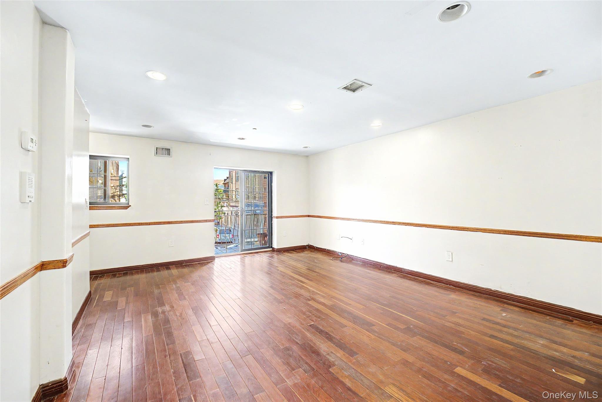 52-08 103rd Street Property Photo 10