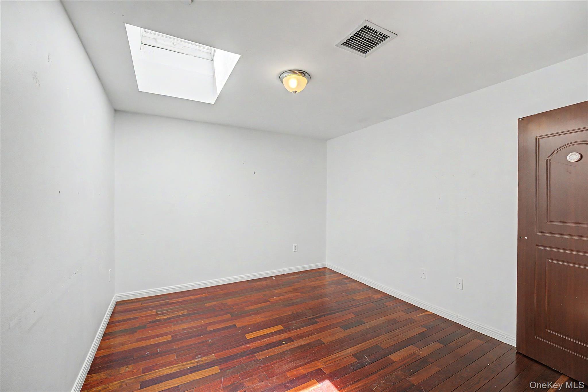 52-08 103rd Street Property Photo 15