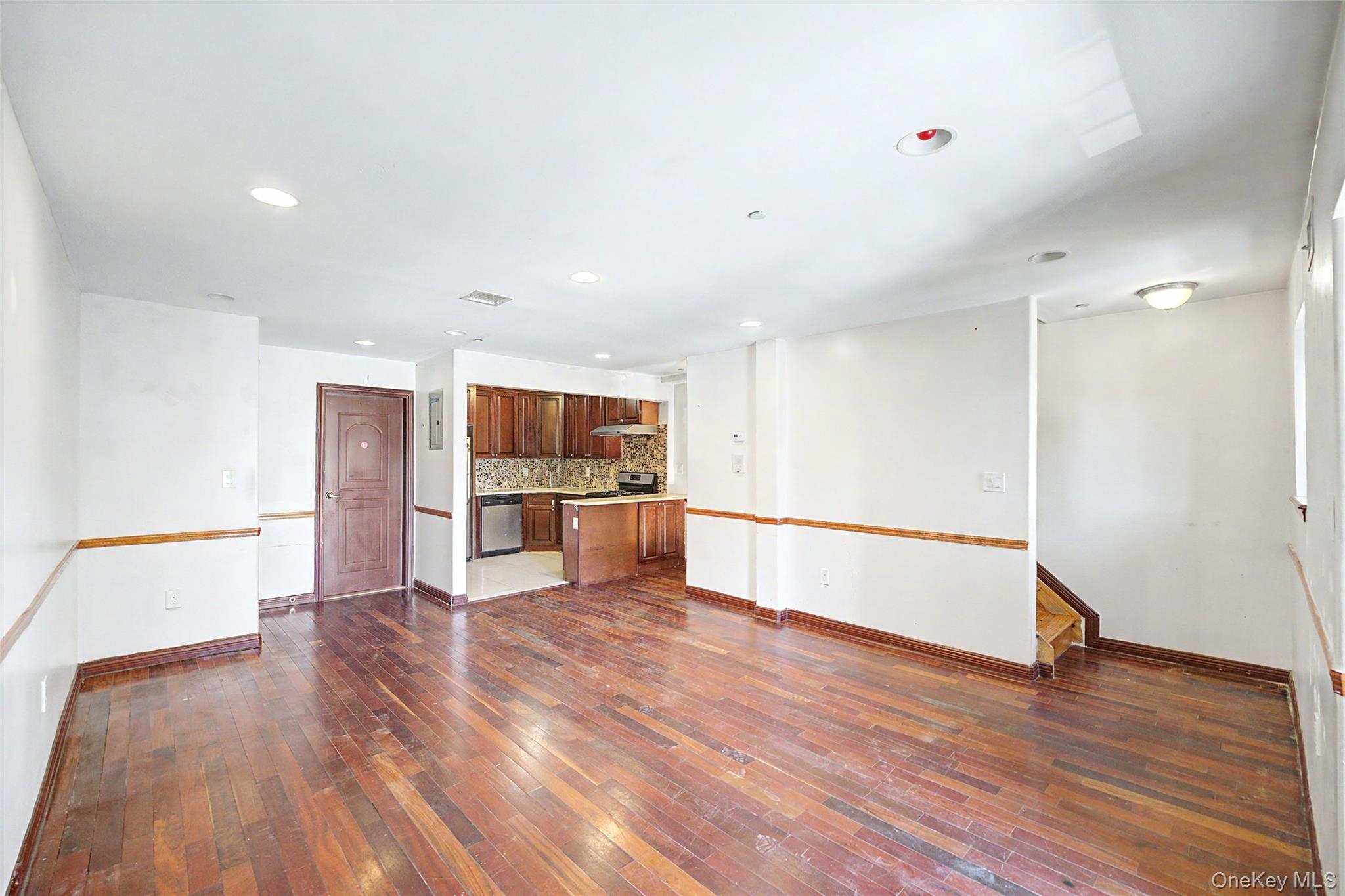 52-08 103rd Street Property Photo 18