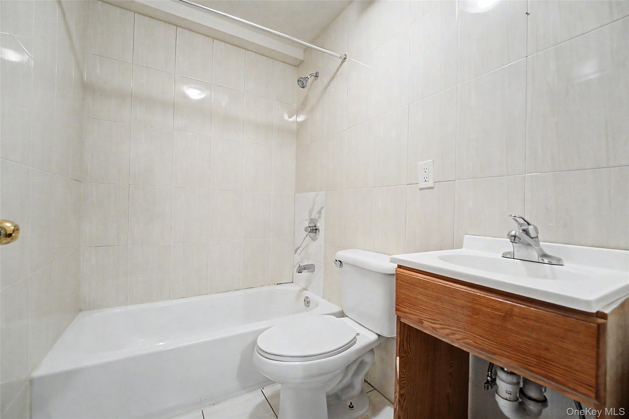 52-08 103rd Street Property Photo 21