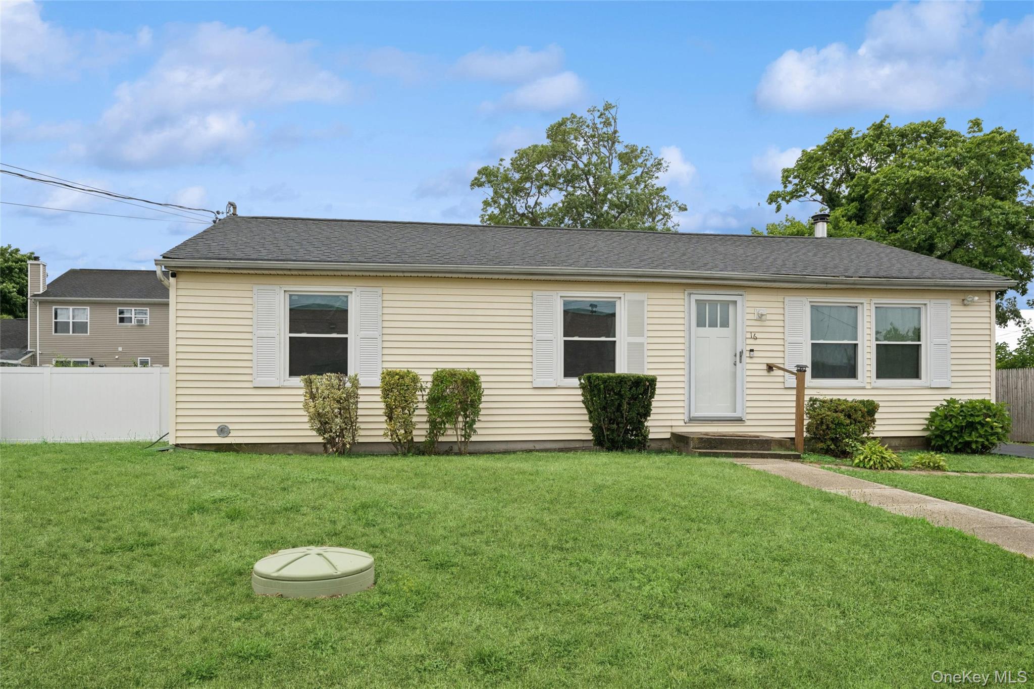 16 Arlington Avenue Property Photo 3