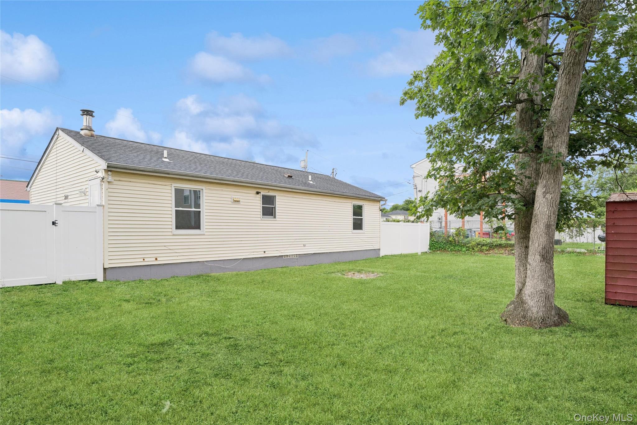 16 Arlington Avenue Property Photo 25