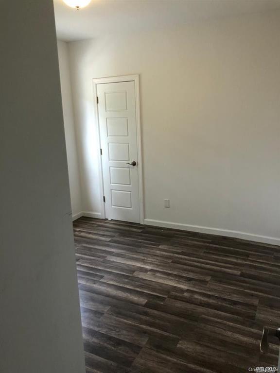 2043 Bathgate Avenue Property Photo 5