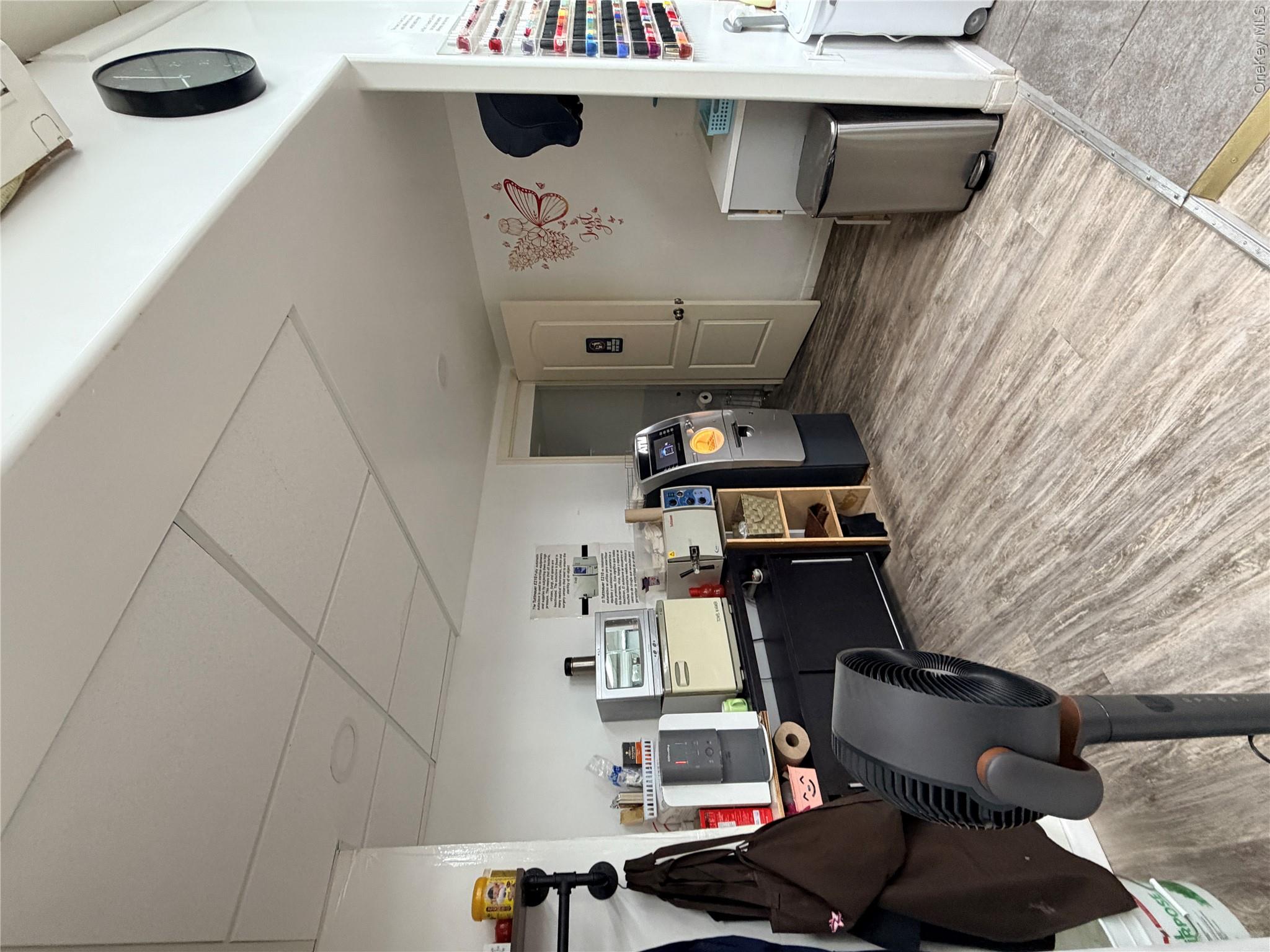 1011741 Property Photo 6