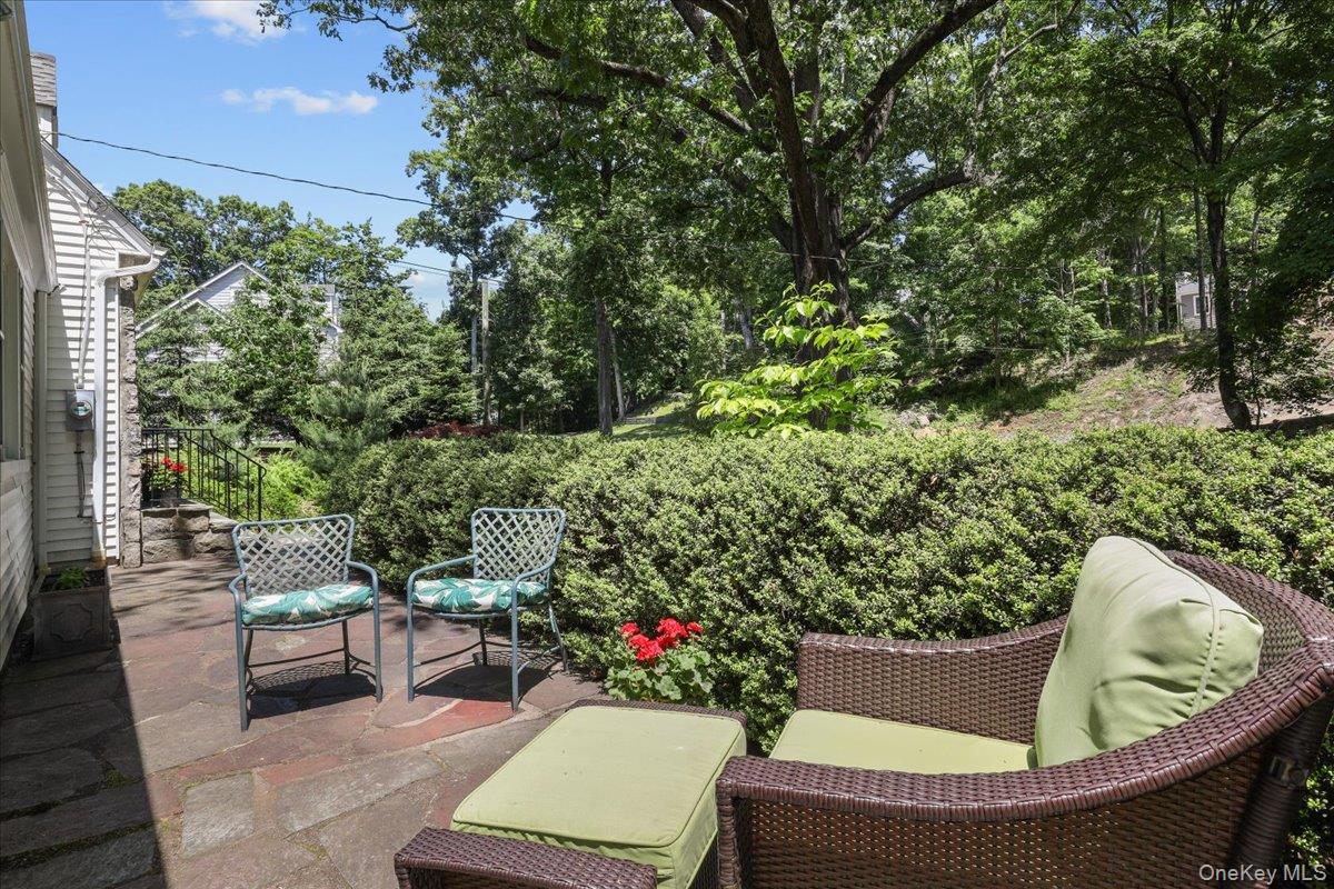 51 Laurel Drive Property Photo 3