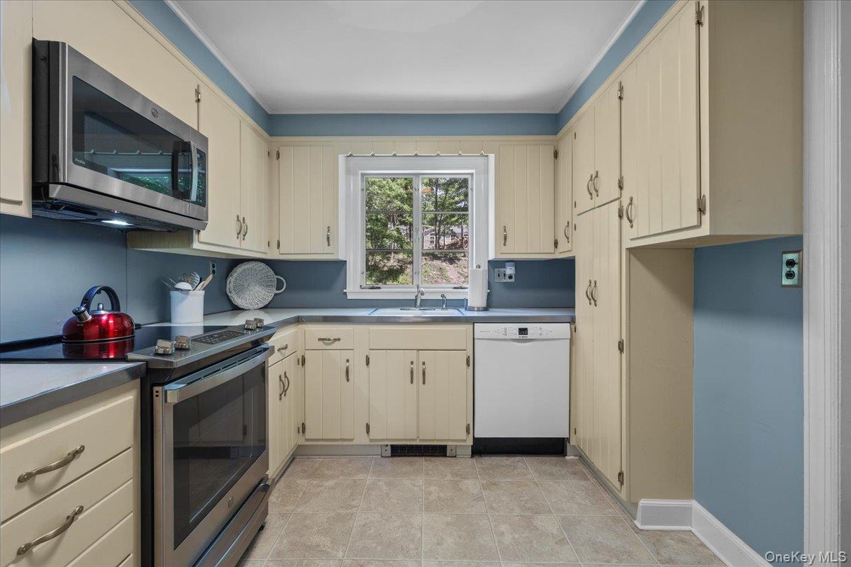51 Laurel Drive Property Photo 12