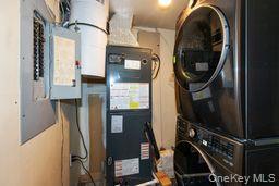 100 Cuttermill Road 4v Property Photo 6