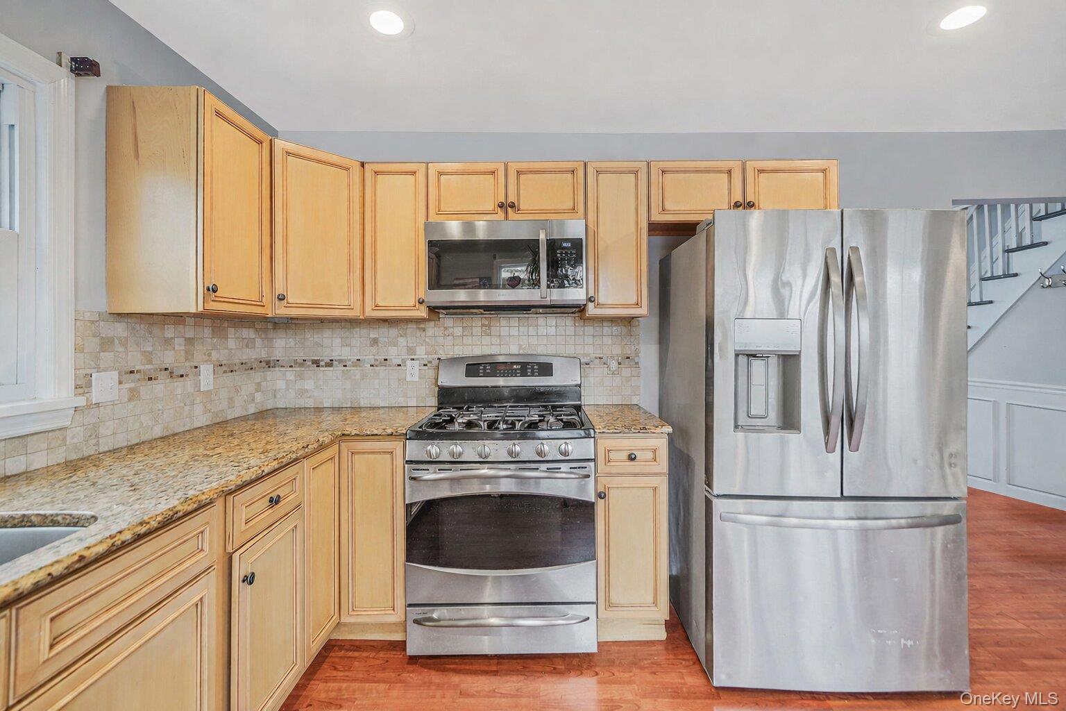 14 Tuttle Avenue Property Photo 8