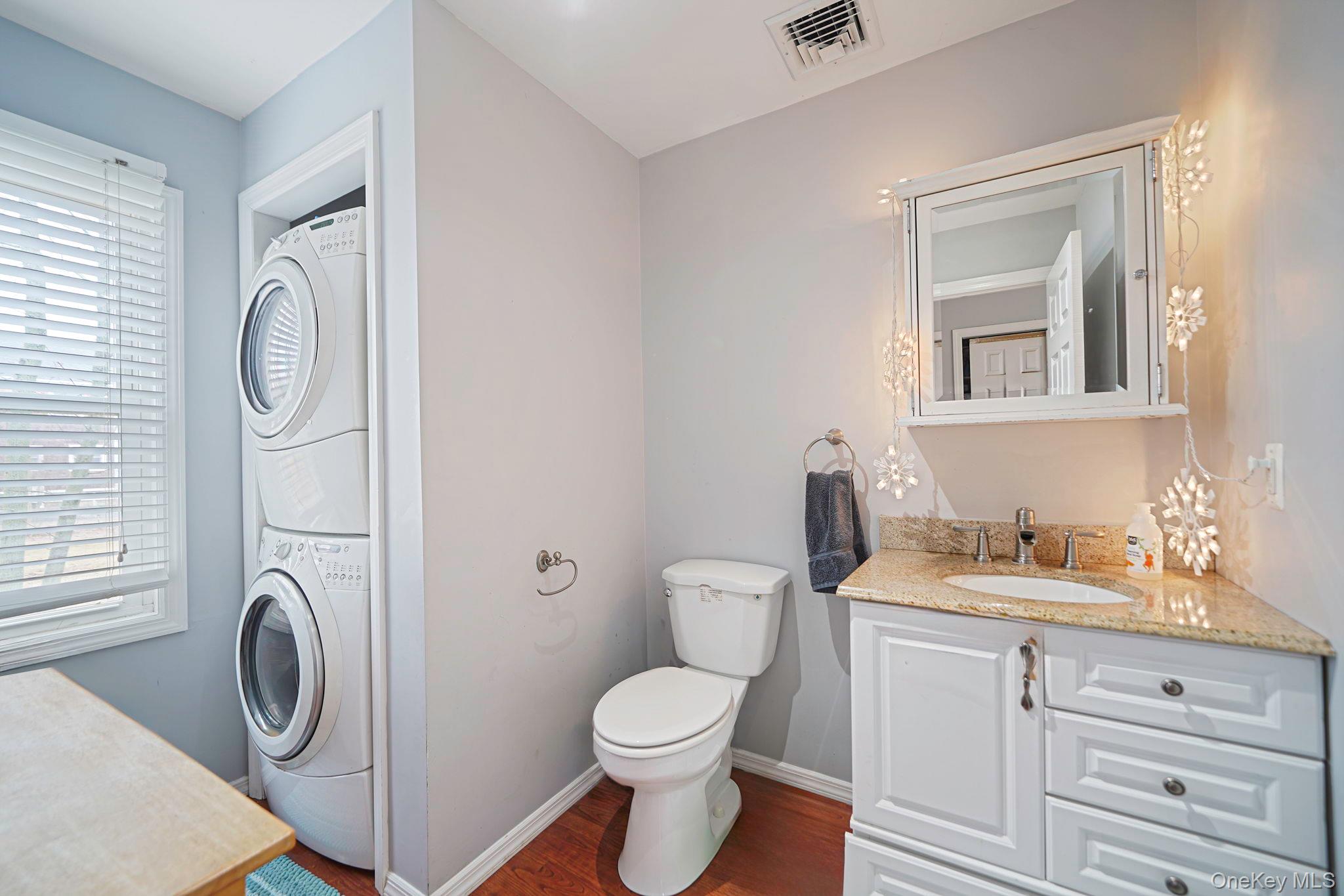 14 Tuttle Avenue Property Photo 10
