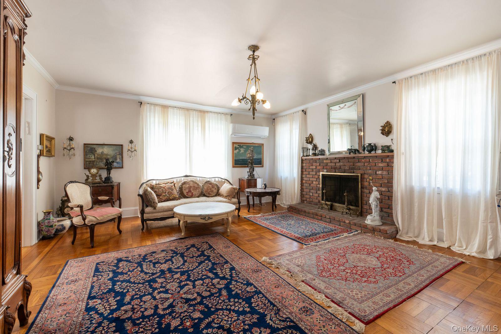 98 Washington Avenue Property Photo 3