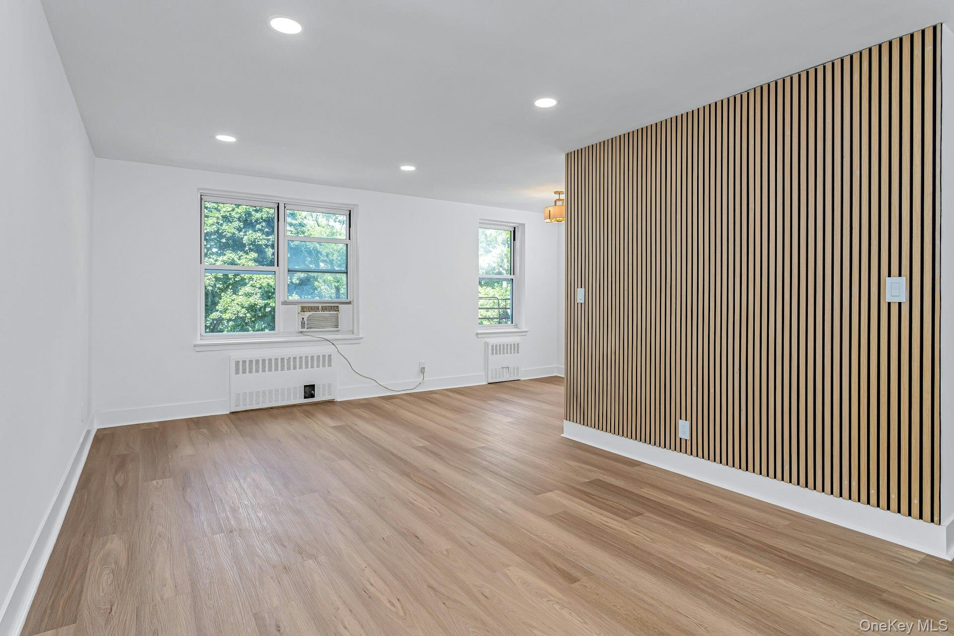1300 Midland Avenue A30 Property Photo 12