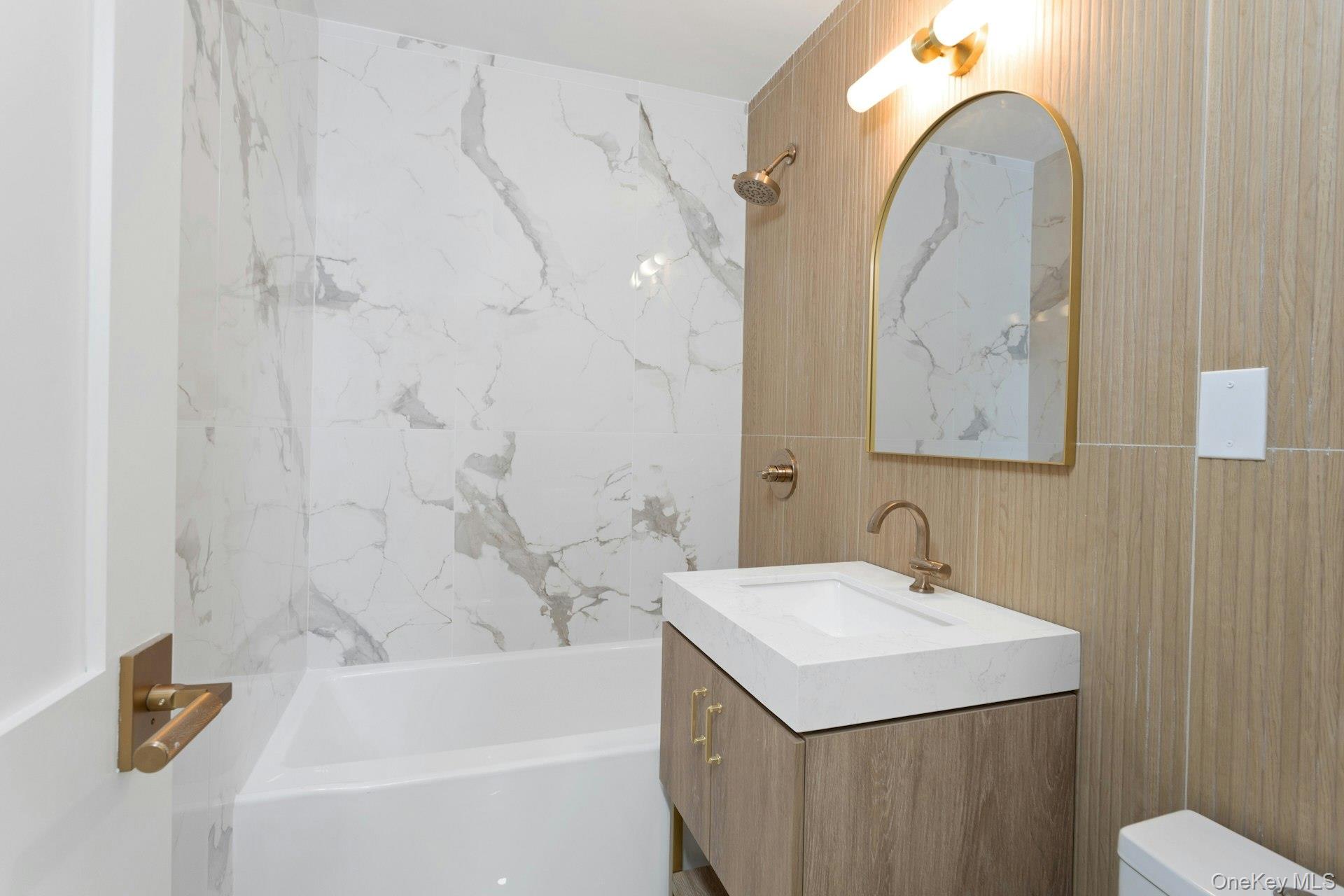 1296 Midland Avenue L2 Property Photo 21
