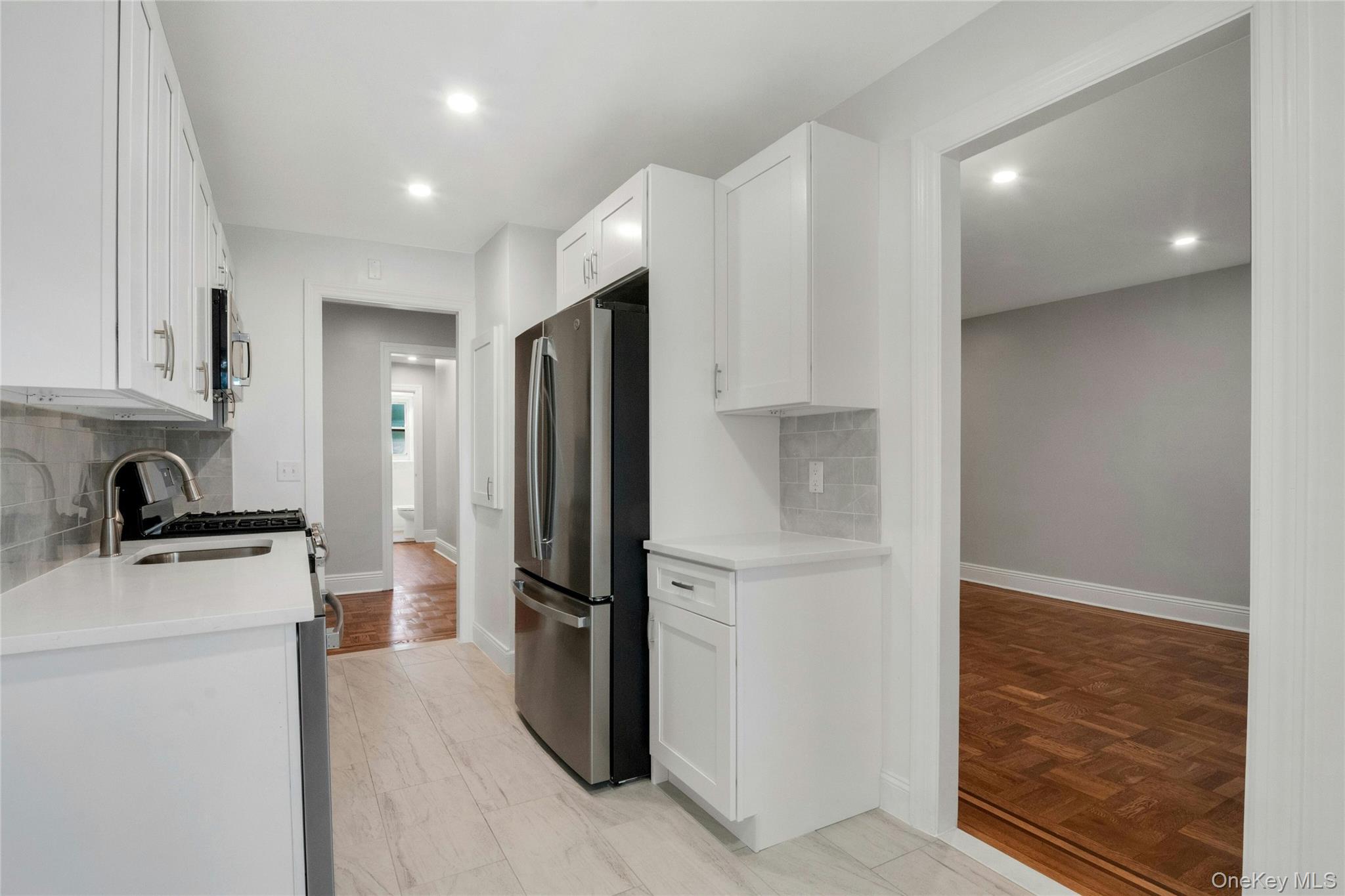300 S Broadway 1 G Property Photo 6